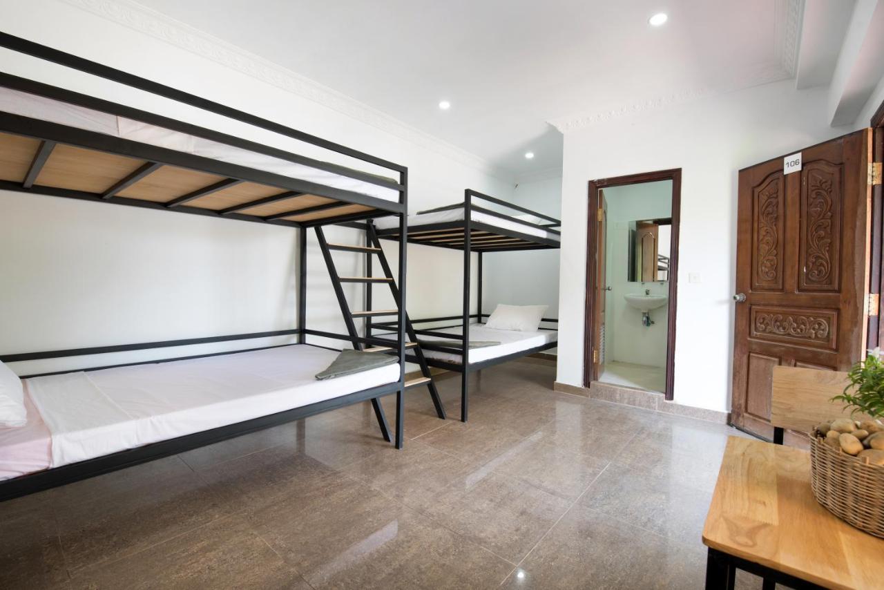 Barefoot Backpacker Resort Ciudad de Siem Riep Exterior foto
