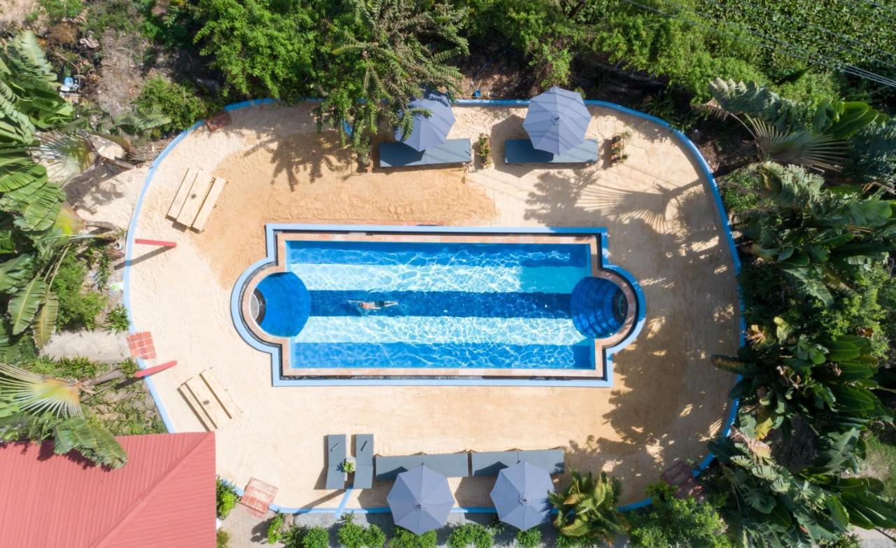 Barefoot Backpacker Resort Ciudad de Siem Riep Exterior foto